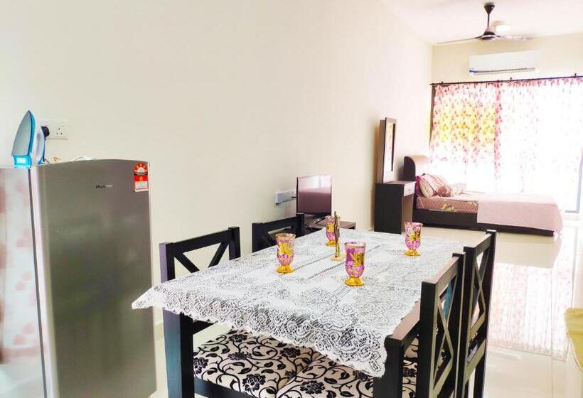 استودیوی استاندارد, The Core By Salaam Suites, Near Kip Mall