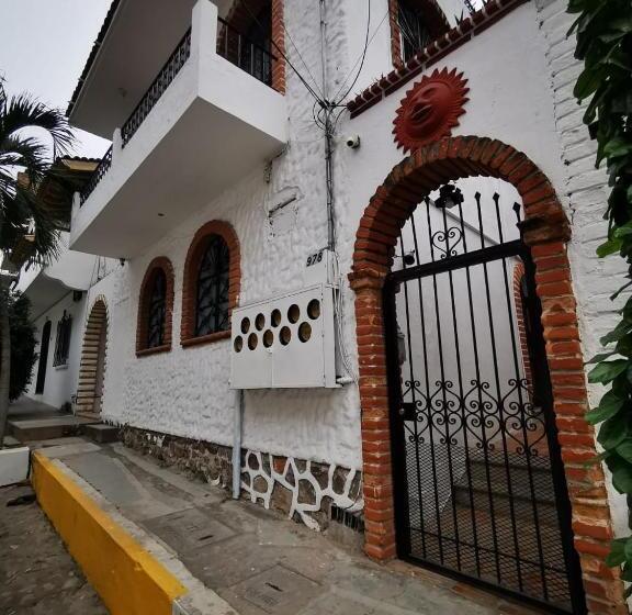 اتاق استاندارد با چشم‌انداز استخر, Casa Rey Sol Vallarta