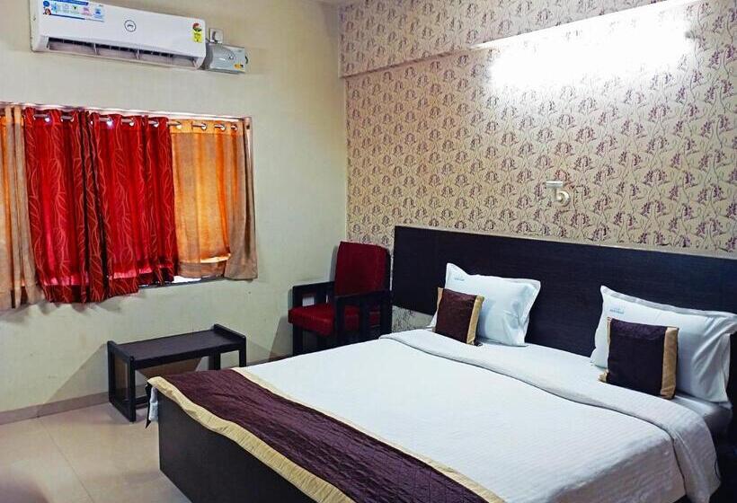 اتاق لوکس, Anjaneya Residency