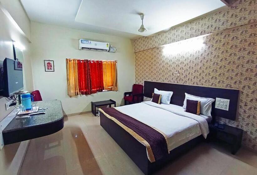 اتاق لوکس, Anjaneya Residency