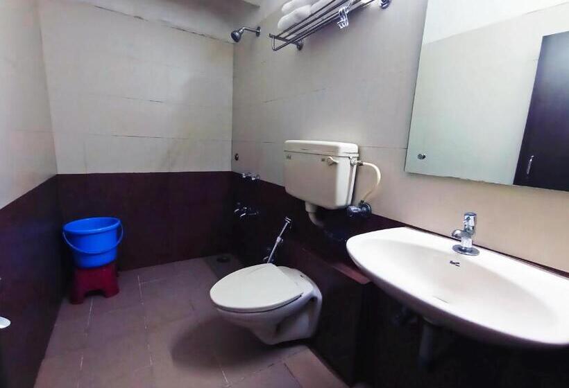 اتاق لوکس, Anjaneya Residency