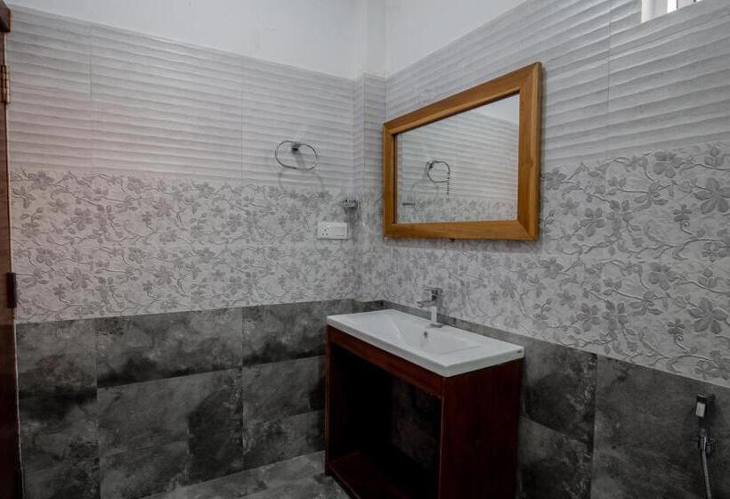 Номер Стандарт Вид на Бассейн, Manthra Leisure