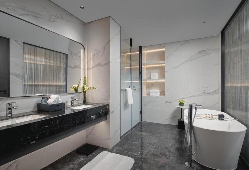 스위트, Crowne Plaza Shangluo By Ihg