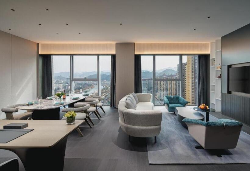 스위트, Crowne Plaza Shangluo By Ihg