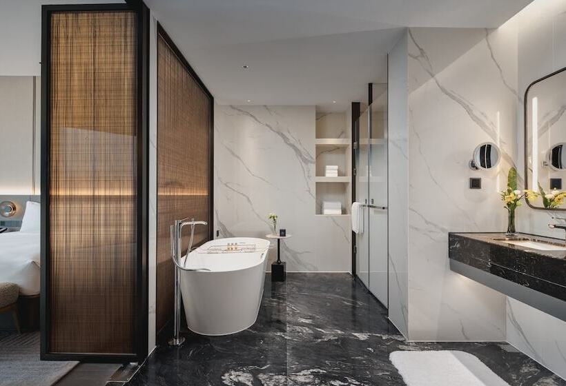 스위트, Crowne Plaza Shangluo By Ihg