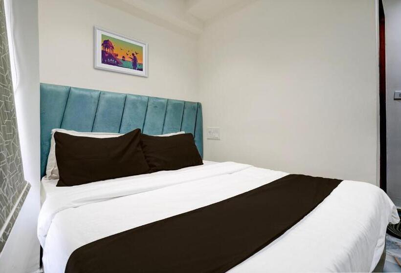 三人经典房间, Collection O Hotel Gift Inn