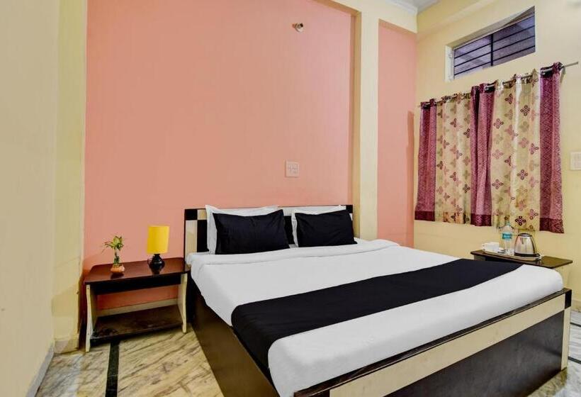 三人经典房间, Oyo Shree Ram Guest House