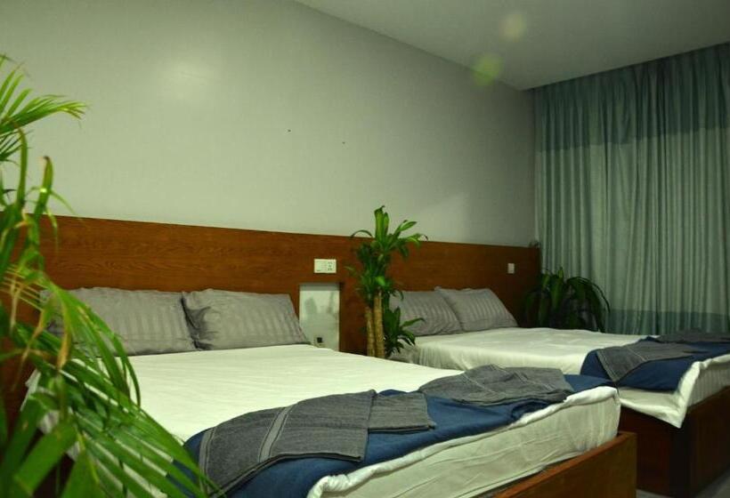 اتاق استاندارد با 2 تخت دوبل, Cosmos Guesthouse Snack Bar