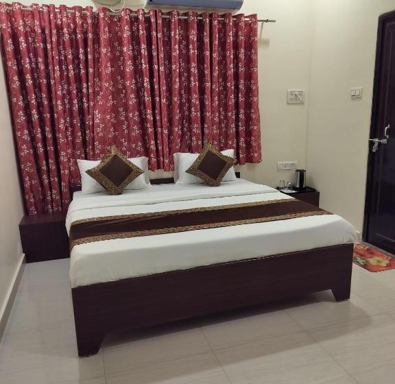 デラックスルーム, Banaras Guest House