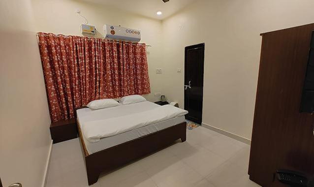 デラックスルーム, Banaras Guest House