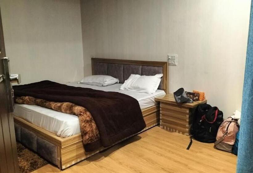 스탠다드 룸 산 전망, Kedar Valley Resorts Kedarnath