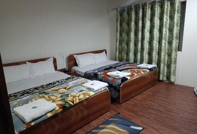 디럭스 4인 룸, Kedar Valley Resorts Kedarnath