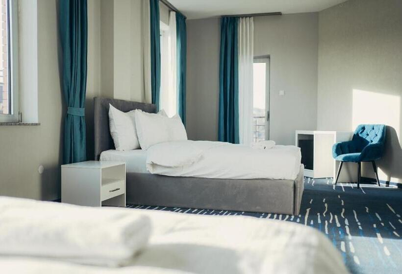 سوئیت جونیور خانوادگی, Wellness Spa Hotel Jola