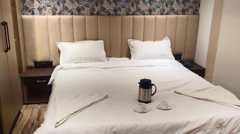 Трехместный Номер Классика, Oyo Flagship Hotel Mithila Shiv Palace