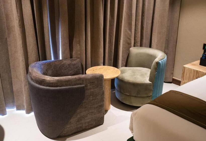 اتاق لوکس, Origin Boutique