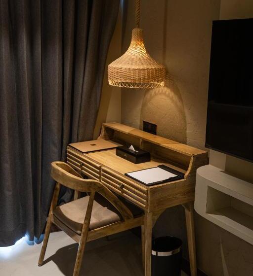 اتاق لوکس, Origin Boutique