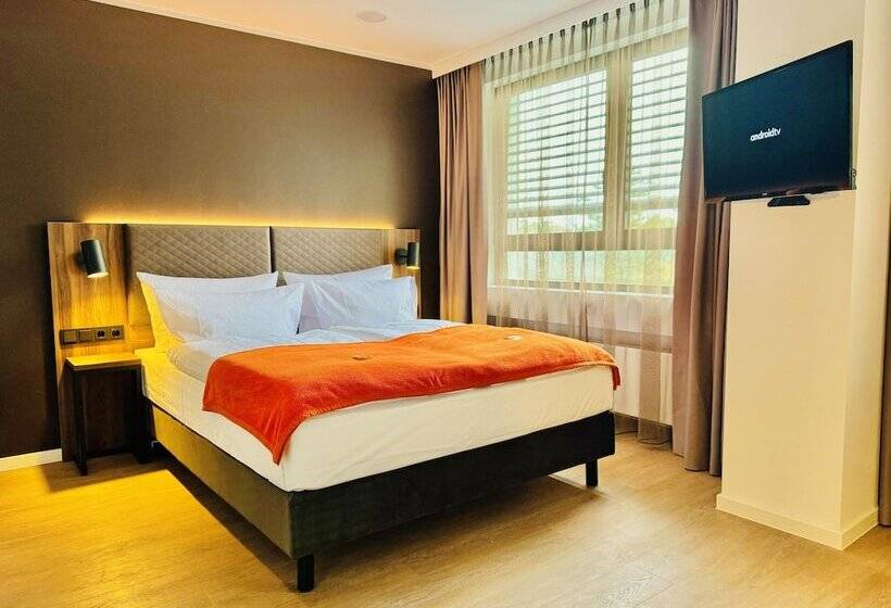 Номер Стандарт с Балконом, Trip Inn Hotel Frankfurt Heusenstamm
