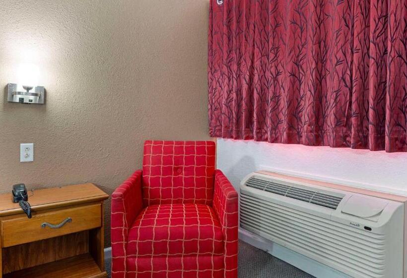 Quarto Standard Cama King, Rodeway Inn Terre Haute