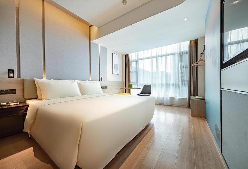 Номер Superior, Atour Hotel Shenzhen Baoan Xixiang