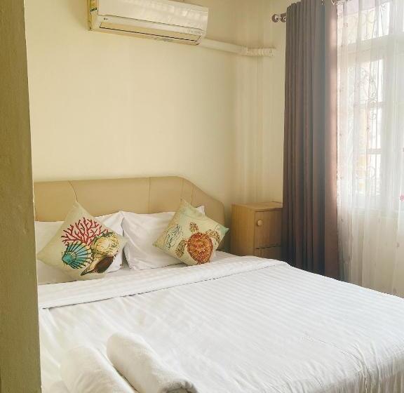 Номер Economy, ห้องพักโอบอ้อมอารีย์ Orb Aom Aree