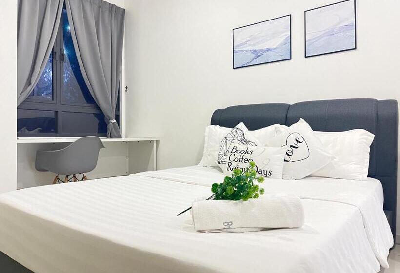 استودیو استاندارد با چشم‌انداز استخر, C&y Horizon Suites Homestay Klia Sepang