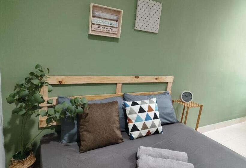 اتاق استاندارد چهار تخته, Suite Us Guesthouse Kubang Kerian