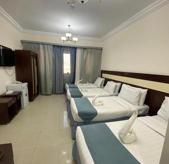 Economy Quadruple Room, فندق غيدا الشيشه