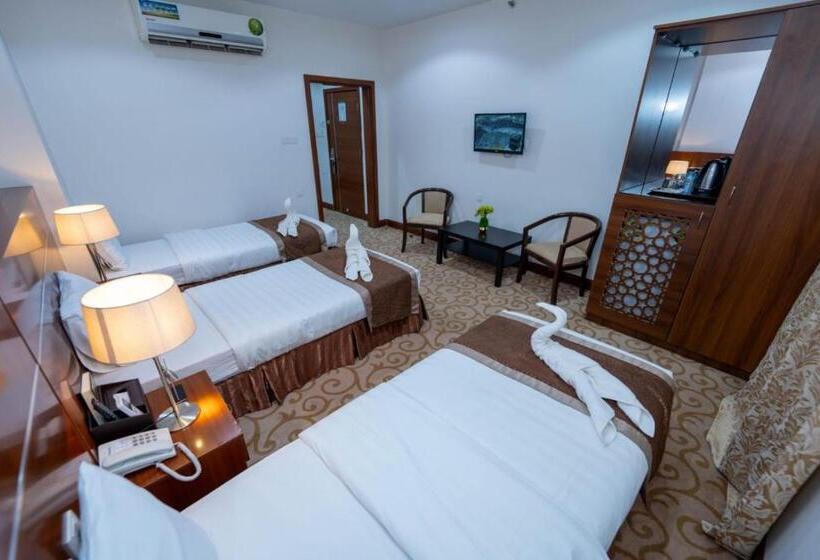 Economy Triple Room, Rizq Palace Hotel فندق قصر رزق