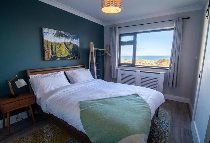 Номер Стандарт Вид на Море, Port Aran House