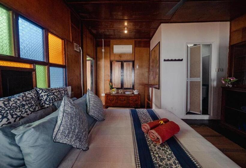 بانگلوی استاندارد, Swiss Cottage Tioman
