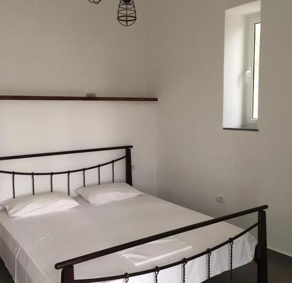 带1个卧室的带海景的公寓, Valentina Rooms