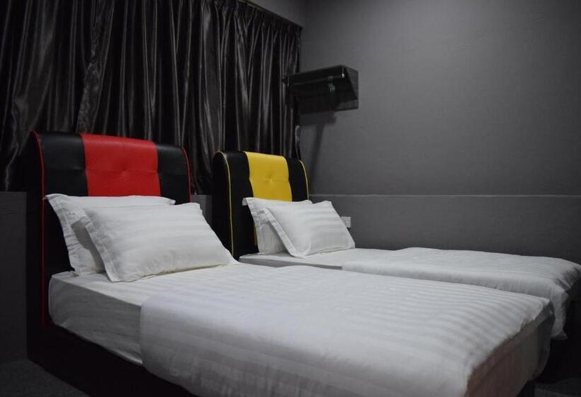 Номер Deluxe, Times Traveller Lodge 2