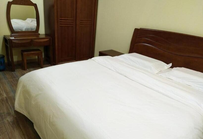 デラックスルーム, Uncle Ho Motel