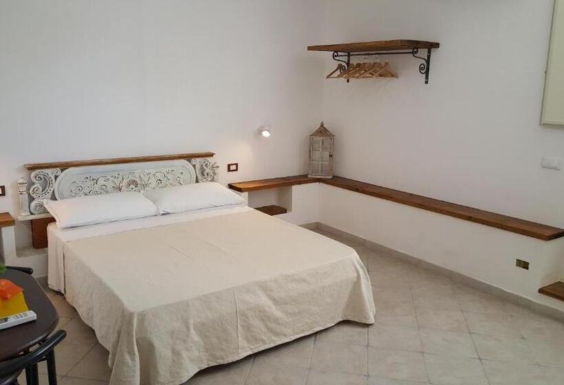 Четырехместный Номер Стандарт, Teodora House