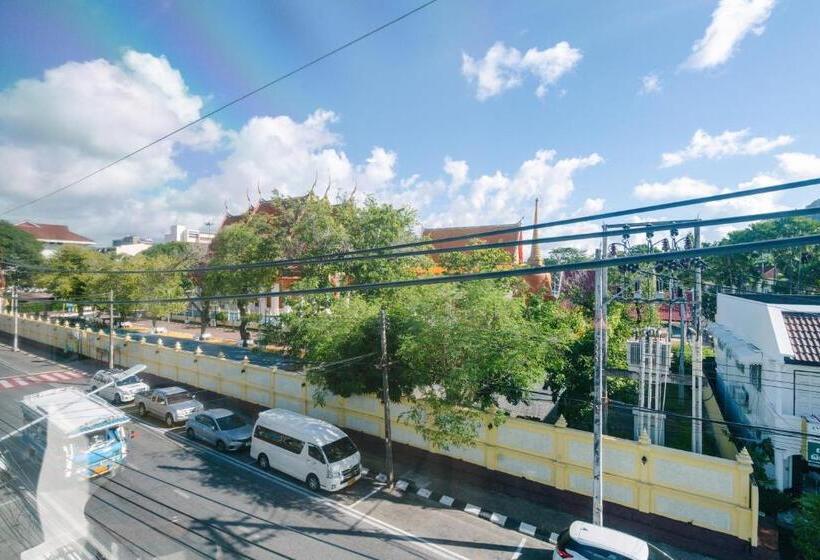 Deluxe-huone, Baan Sutra Guesthouse