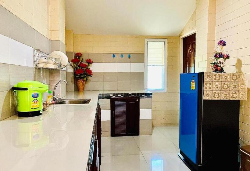 آپارتمان خانوادگی, Benwadee Resort Pattaya