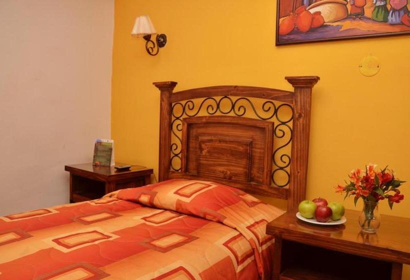 스탠다드 트리플 룸, Hostal Mallqui