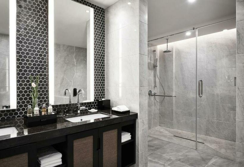 سوییت جونیور, Doubletree By Hilton Shanghai Hongqiao
