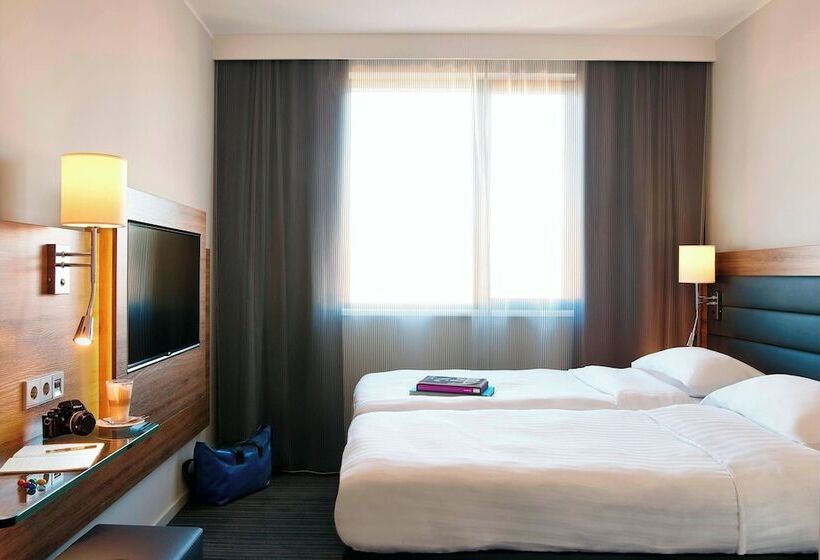 اتاق استاندارد, Moxy Frankfurt Airport