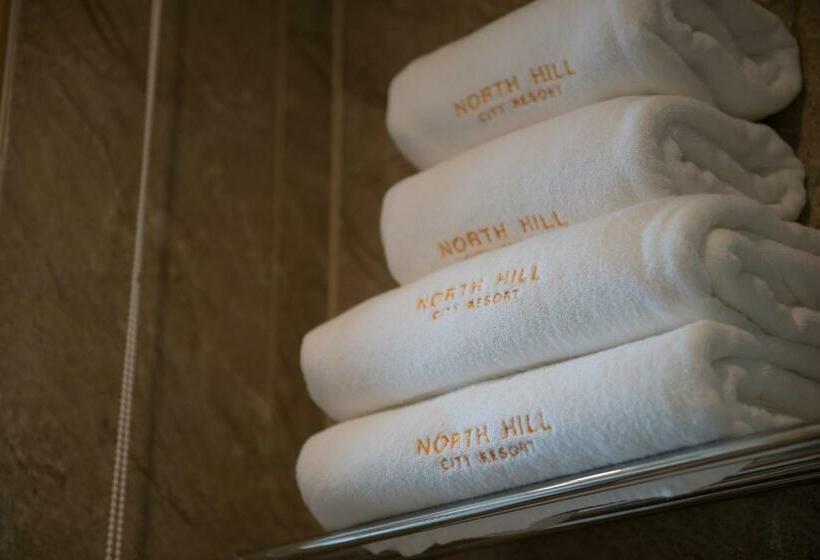 اتاق لوکس با بالکن, North Hill City Resort  Sha Extra Plus