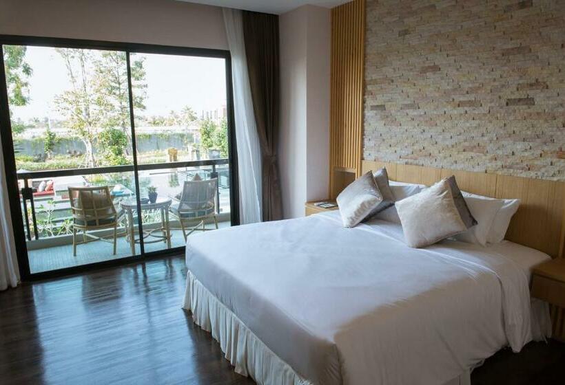 اتاق لوکس با بالکن, North Hill City Resort  Sha Extra Plus