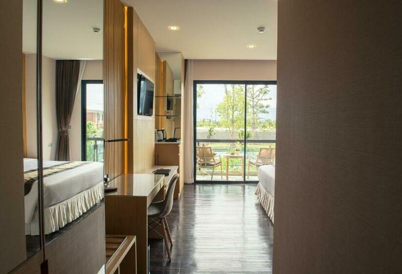 اتاق لوکس با بالکن, North Hill City Resort  Sha Extra Plus