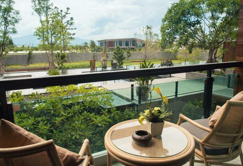 اتاق لوکس با بالکن, North Hill City Resort  Sha Extra Plus
