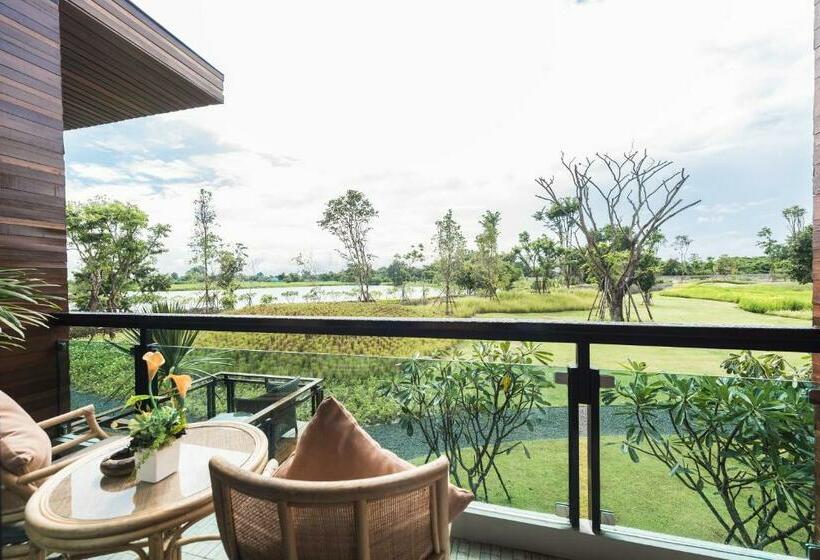 اتاق لوکس با بالکن, North Hill City Resort  Sha Extra Plus