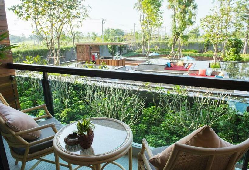 اتاق لوکس با بالکن, North Hill City Resort  Sha Extra Plus