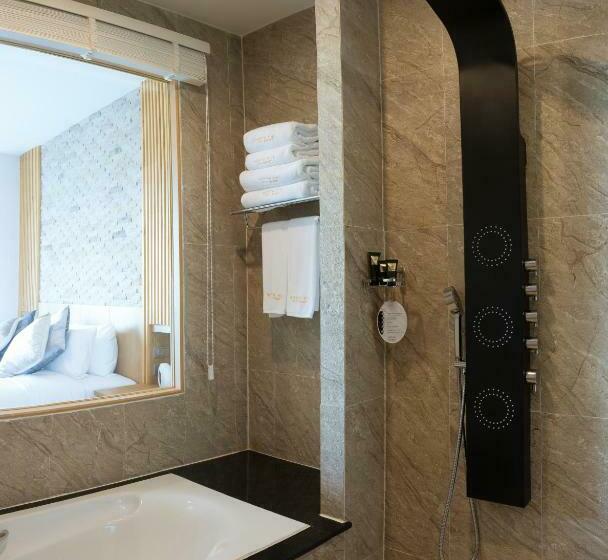اتاق لوکس با بالکن, North Hill City Resort  Sha Extra Plus