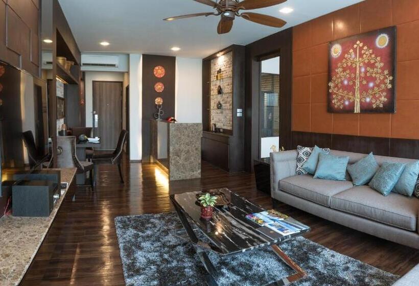 سوییت با چشم‌انداز استخر, North Hill City Resort  Sha Extra Plus