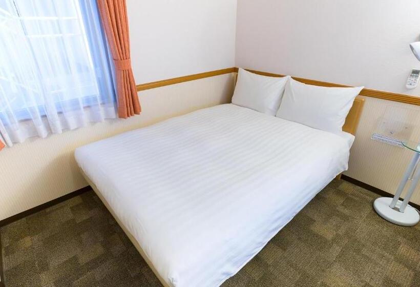 Номер Economy, Toyoko Inn Okinawa Naha Kokusai-dori Miebashi-eki