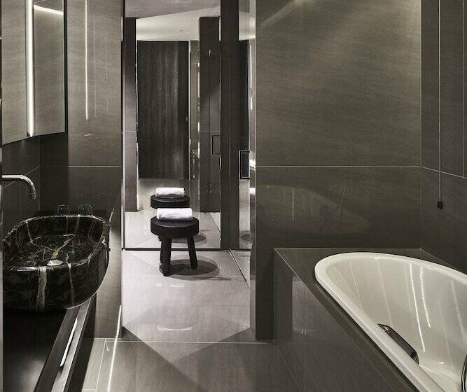 سوئیت با بالکن, Viu Milan, A Member Of Design Hotels