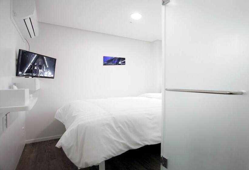 Номер Стандарт, K Pop Hotel Seoul Tower
